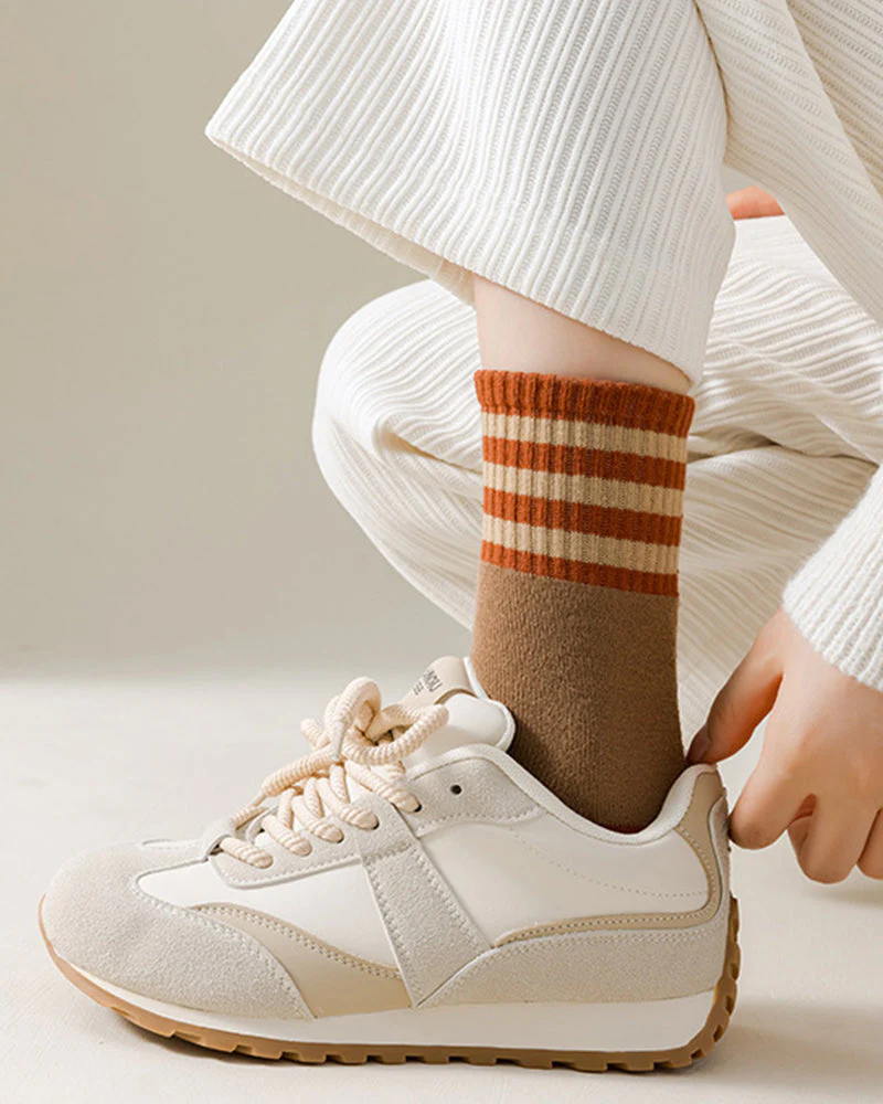 Cozy Plush Loop Lining Crew Socks - Image 7