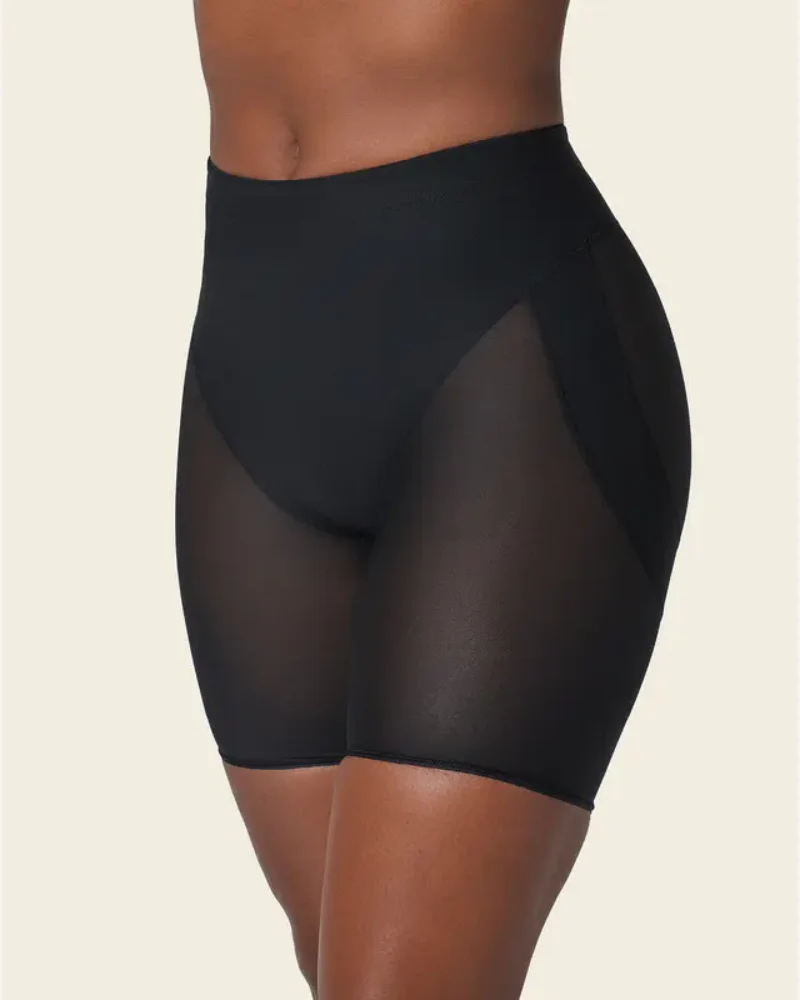 High-waisted shaping shorts with pleated center seam and elastic band - Image 4