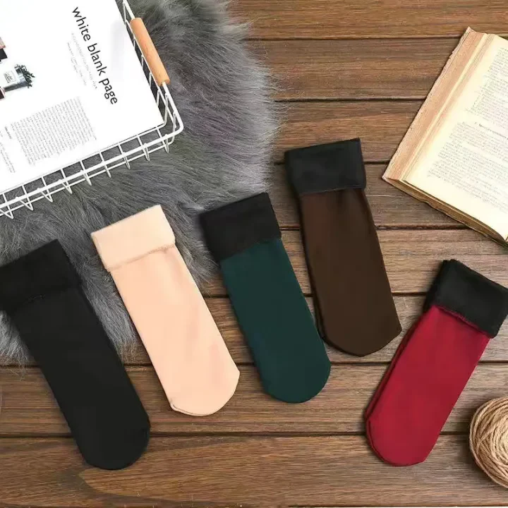 Self Heating Winter Socks for Cold Weather and Snow - Image 10