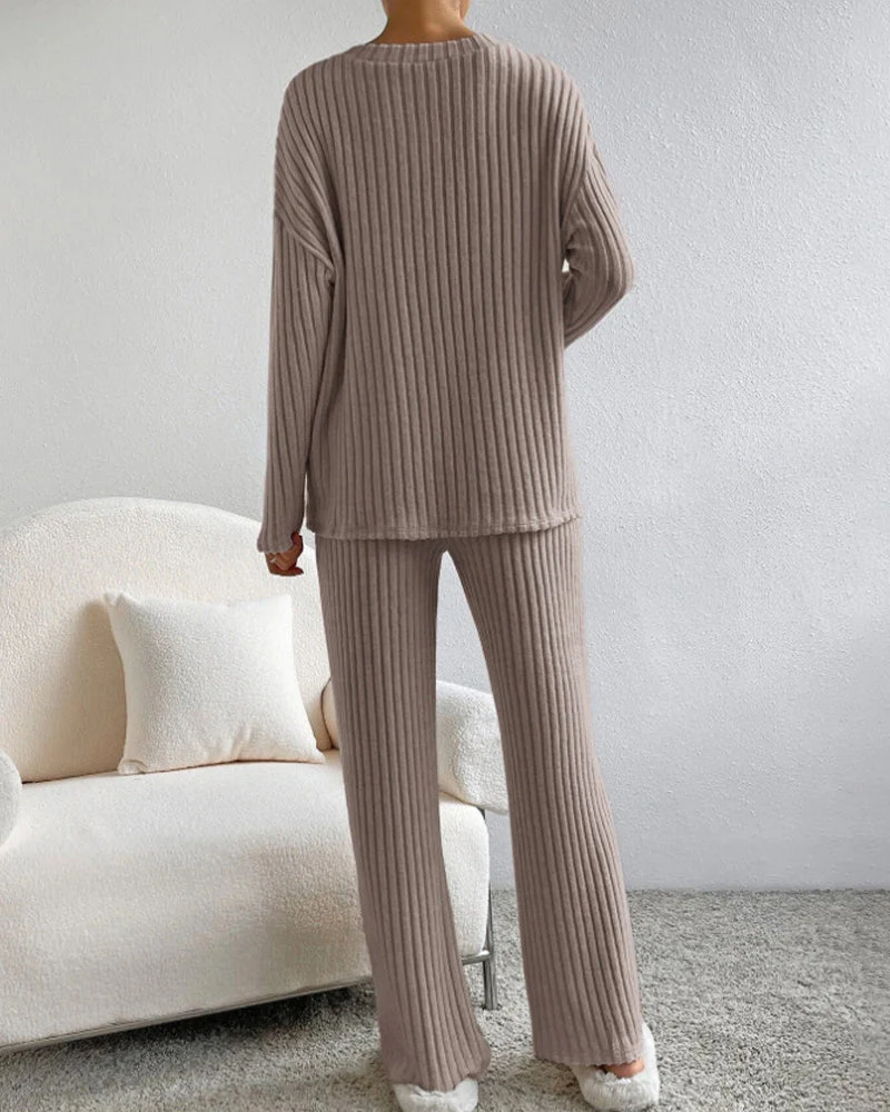 Soft V-Neck Two-Piece Lounge Set - Image 11