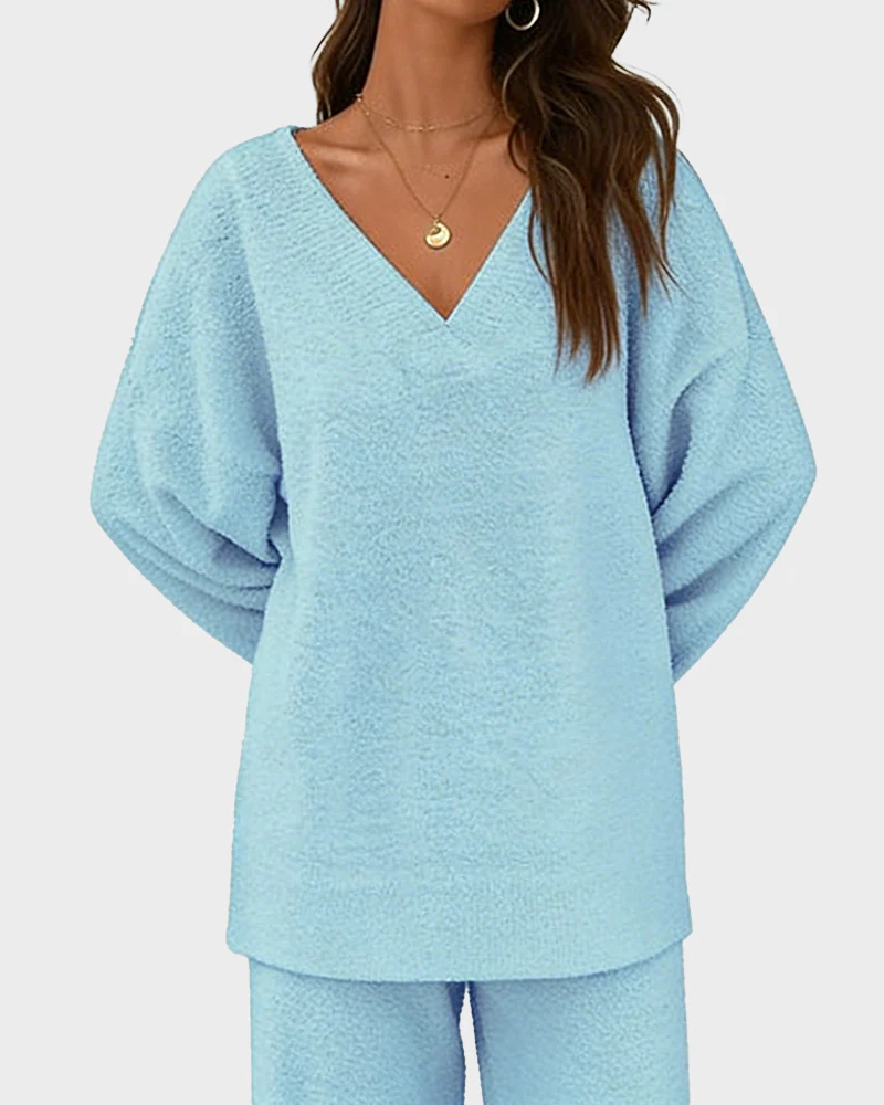 Soft Fuzzy V-Neck Loungewear Set - Image 12