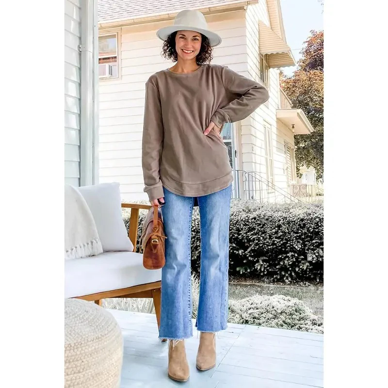 Women's Sweatshirt Crewneck Curved Hem - Image 4